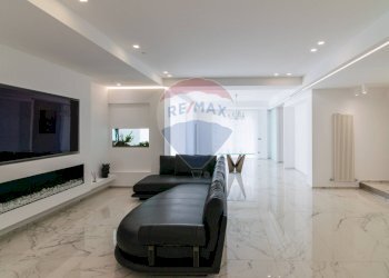 Soggiorno - Villa Via Luigi Rizzo
 
8, Mascalucia - foto 32