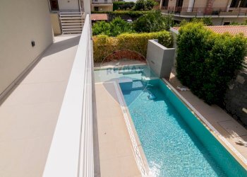 Piscina - Villa Via Luigi Rizzo
 
8, Mascalucia - foto 55