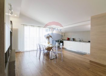 Sala da pranzo - Villa Via Luigi Rizzo
 
8, Mascalucia - foto 64