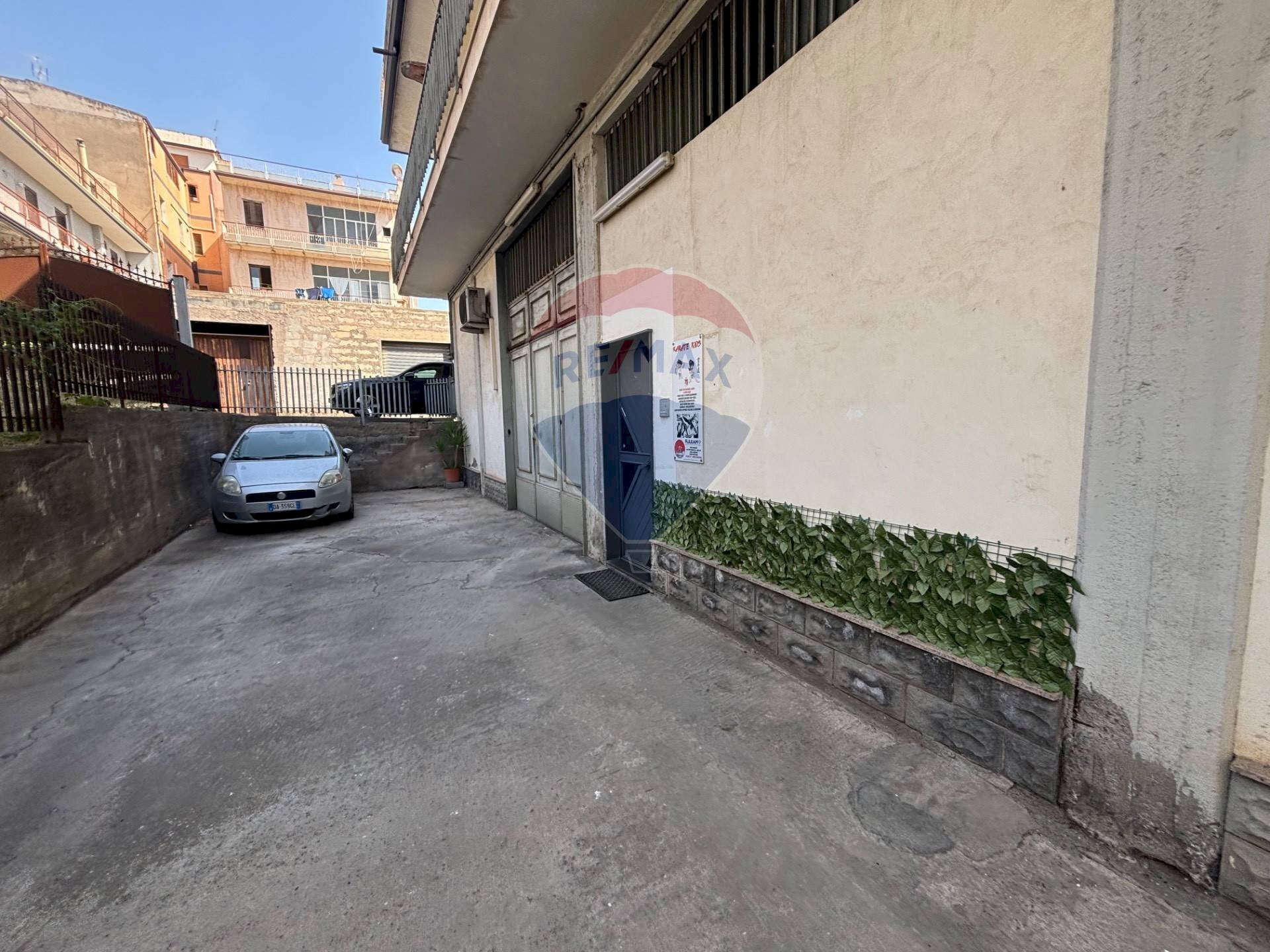 Edificio all\'aperto - Commercial Premises michele leonardi greco
100, Santa Maria di Licodia - photo 2