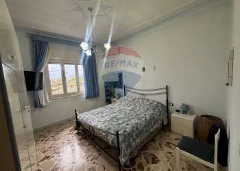 Camera / camera da letto - Appartamento Via marchese di casalotto
 
82, Aci Sant'Antonio - foto 17