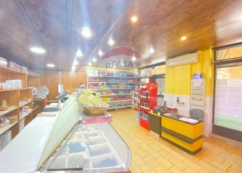 Dispensa di stoccaggio - Attività Commerciale Via Torino, Catania - foto 6