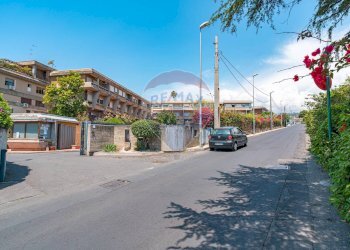 Edificio all\'aperto - Box via Mollica
 
6, Aci Castello - foto 21