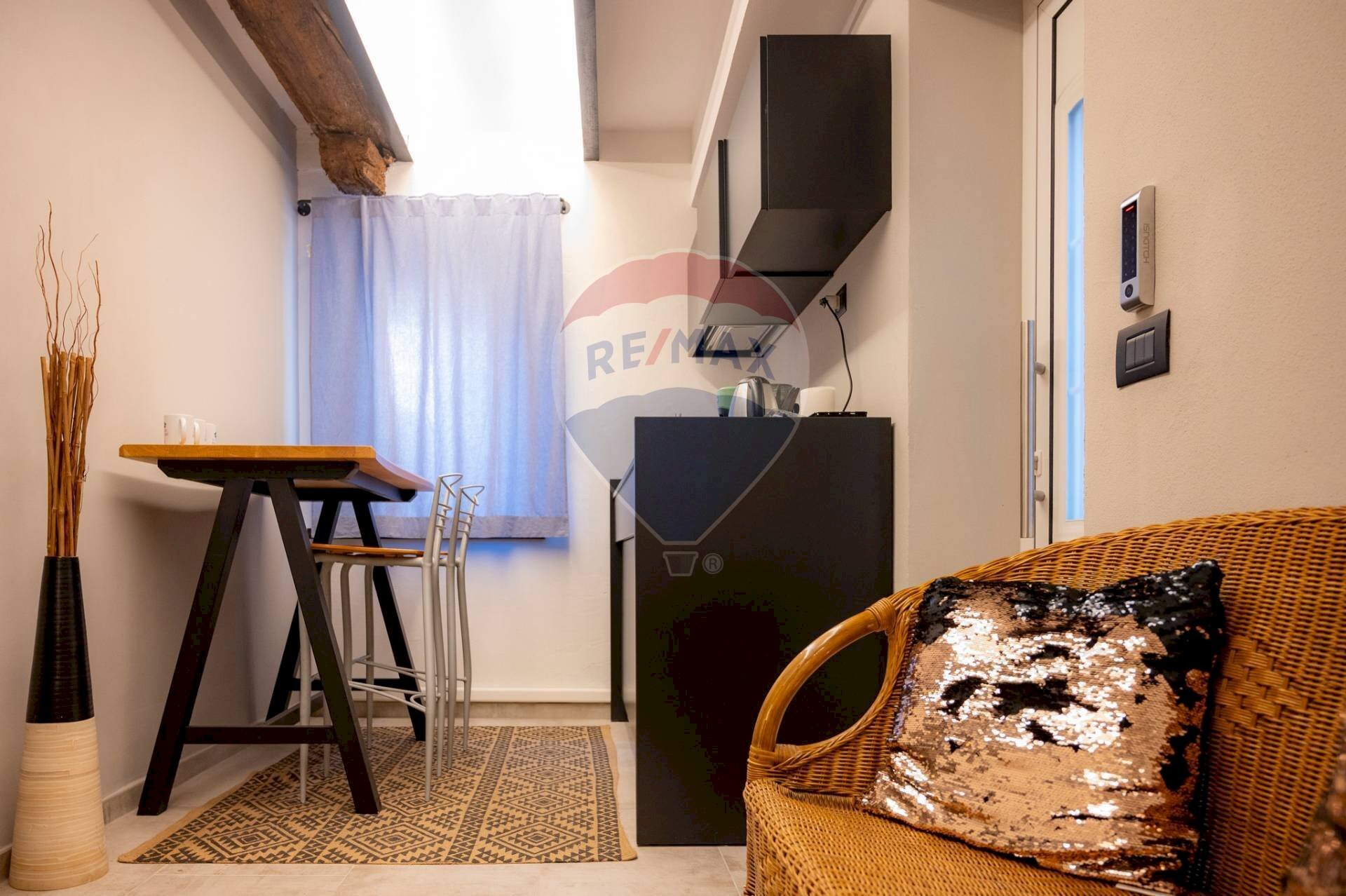 Sala da pranzo - Apartment via scienze
 
22, Ferrara - photo 2