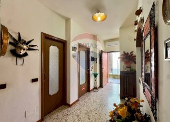 Hall / corridoio - Trilocale via privata gorizia
 
11, Lacchiarella - foto 6