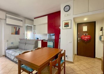 Soggiorno - Two-room apartment Piazza Andrea Costa
 
12, Cinisello Balsamo - photo 1