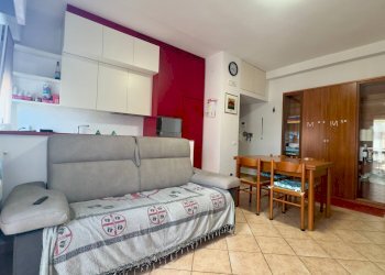 Soggiorno - Two-room apartment Piazza Andrea Costa
 
12, Cinisello Balsamo - photo 8