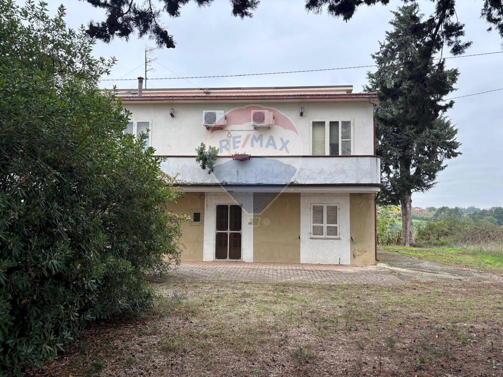 Casa all\'aperto - Semi-detached house Via Cantò
 
93, Cepagatti - photo 1