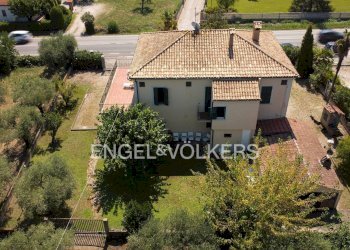 Foto 17 - Villa via nazionale per Teramo
 
238, Giulianova - foto 17