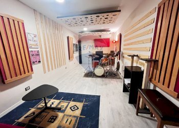 Sala da pranzo - Box via Lombardia
 
149 g, Campobasso - foto 1