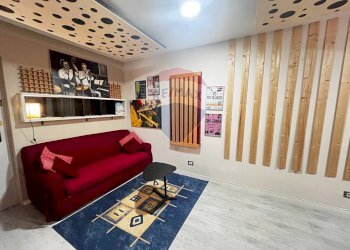 Soggiorno - Box via Lombardia
 
149 g, Campobasso - foto 7