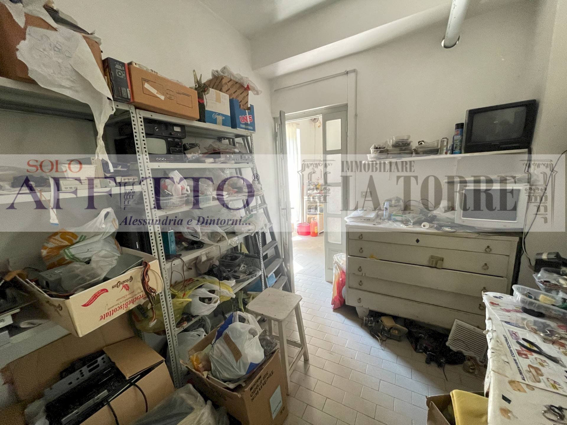 Foto 2 - Magazzino Via Felice Cavallotti, Valenza - foto 2