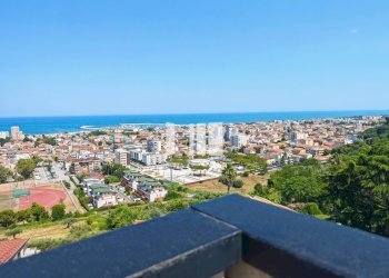 Foto 3 - Attico Viale dello Splendore
 
14, Giulianova - foto 3