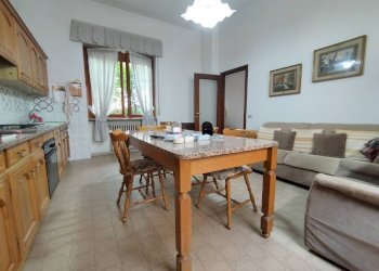 Cucina - Appartamento via Roma, 74, Pregnana Milanese - foto 2