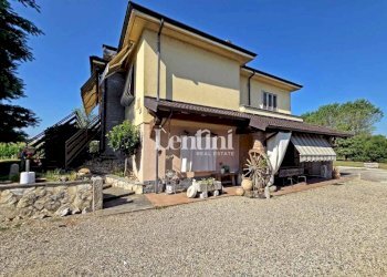 Facciata - Villa via Luigi Einaudi, 47, Candia Lomellina - foto 9