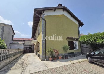 Facciata - Villa strada Provinciale Casale Alessandria, 57, Casale Monferrato - foto 3