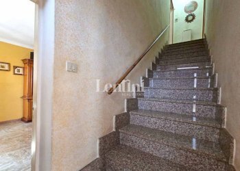 Scala - Villa strada Provinciale Casale Alessandria, 57, Casale Monferrato - foto 13