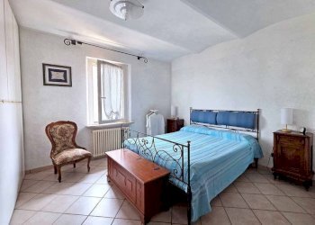 Camera da letto - Villa strada Provinciale Casale Alessandria, 57, Casale Monferrato - photo 18