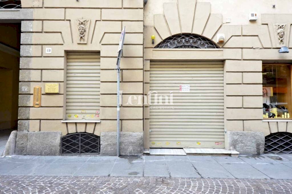 Ingresso - Negozio via Giovanni Lanza, Casale Monferrato - foto 2