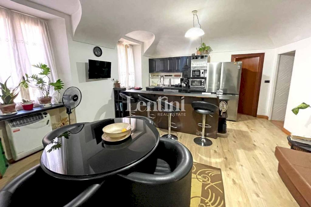 Cucina - Appartamento via Guglielmo Caccia, 7, Casale Monferrato - foto 2