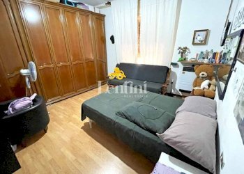 Camera da letto - Appartamento via Guglielmo Caccia, 7, Casale Monferrato - foto 12