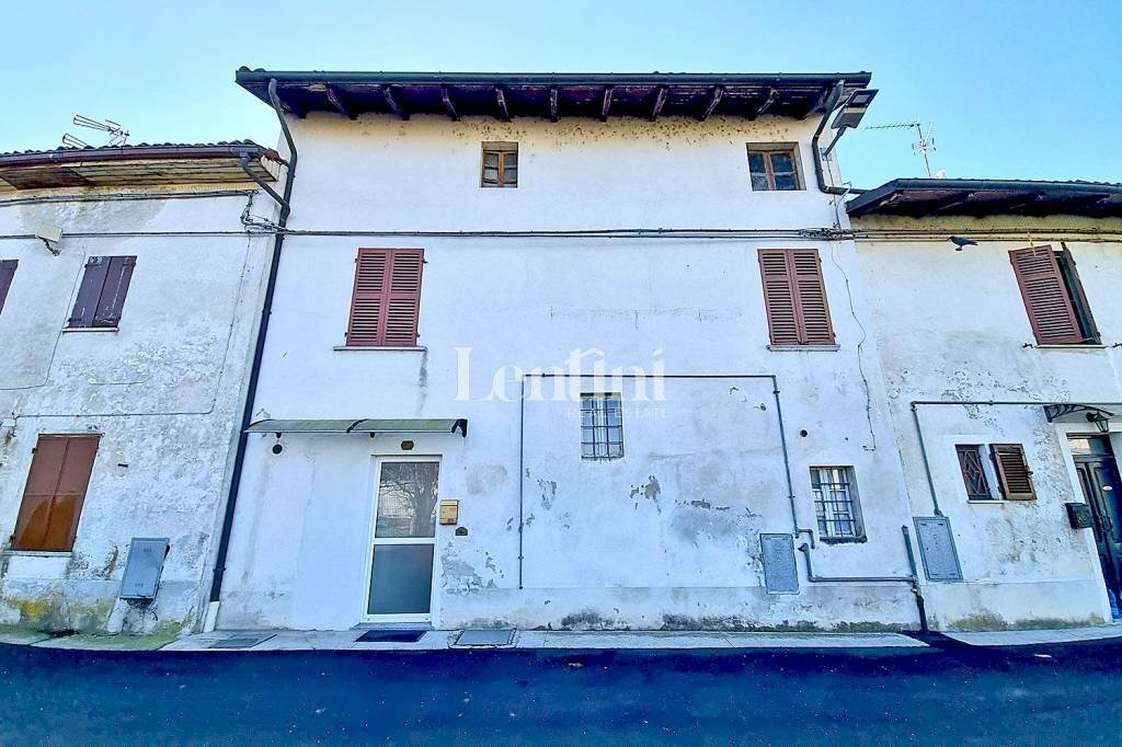 Facciata - Villa via San Martino, Borgo San Martino - foto 2