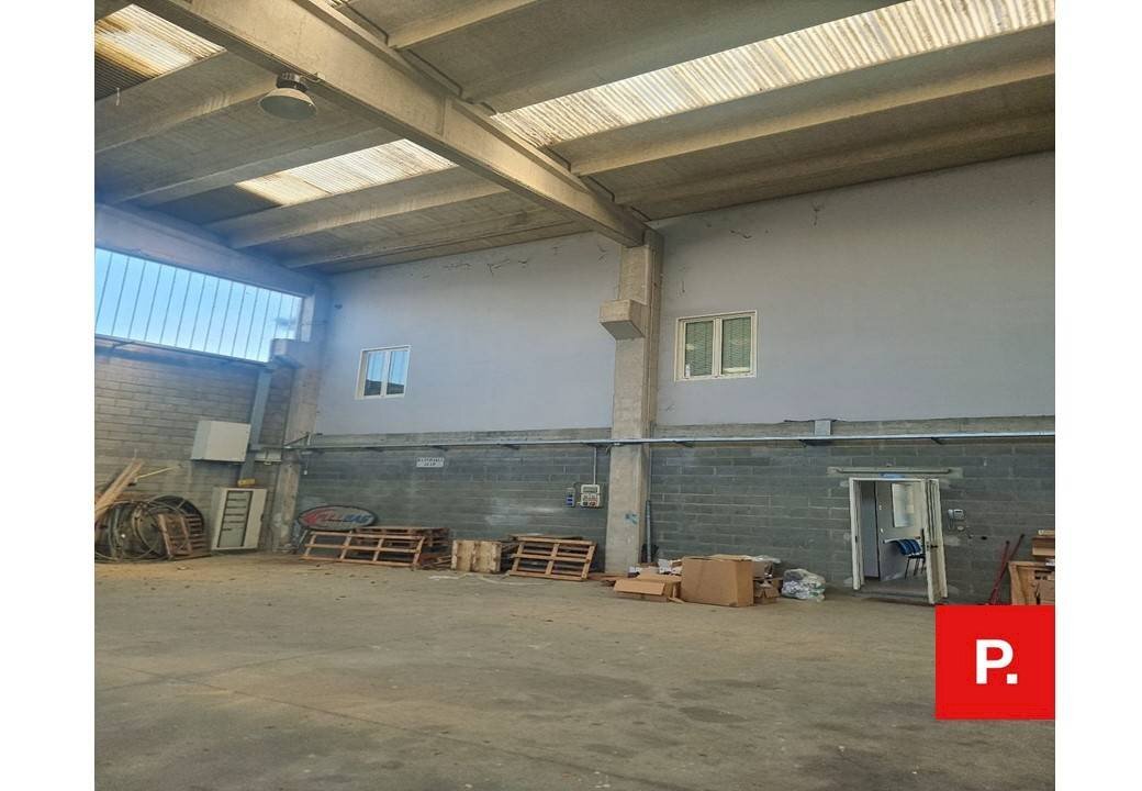 Foto 3 - Capannone via industria
 
7, Sannazzaro de' Burgondi - foto 3