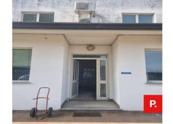 Foto 4 - Capannone via industria
 
7, Sannazzaro de' Burgondi - foto 4