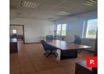 Foto 35 - Capannone via industria
 
7, Sannazzaro de' Burgondi - foto 35