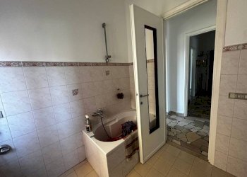 Lavanderia - Trilocale via Valgella, 10, Varese - foto 6