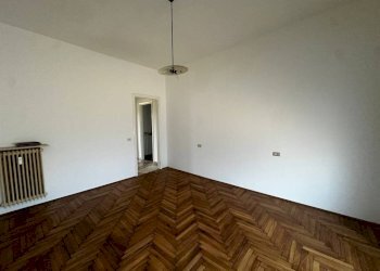 Camera da letto - Trilocale via Valgella, 10, Varese - foto 13