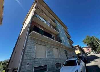 Facciata - Trilocale via Valgella, 10, Varese - foto 24