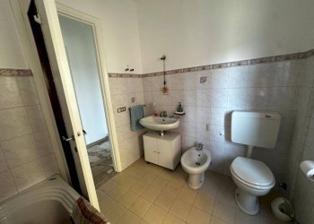 Bagno - Trilocale via Valgella, 10, Varese - foto 40