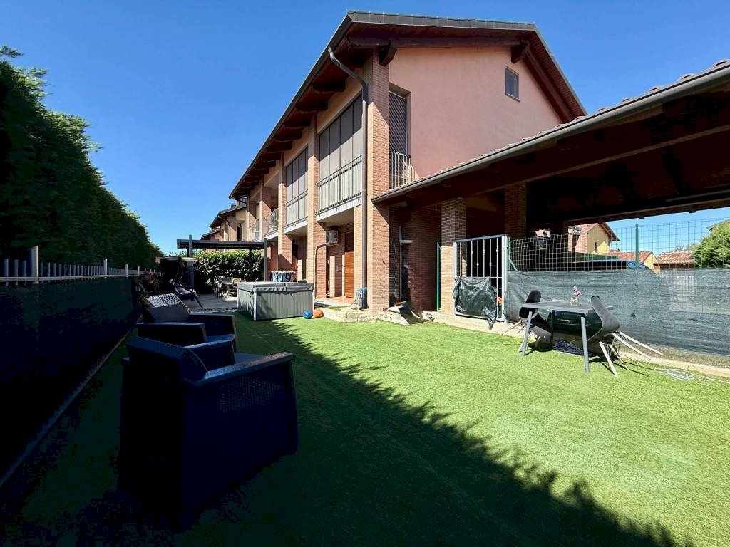 Giardino - Three-room apartment via Don Antonio Zappino, 42, Carmagnola - photo 1