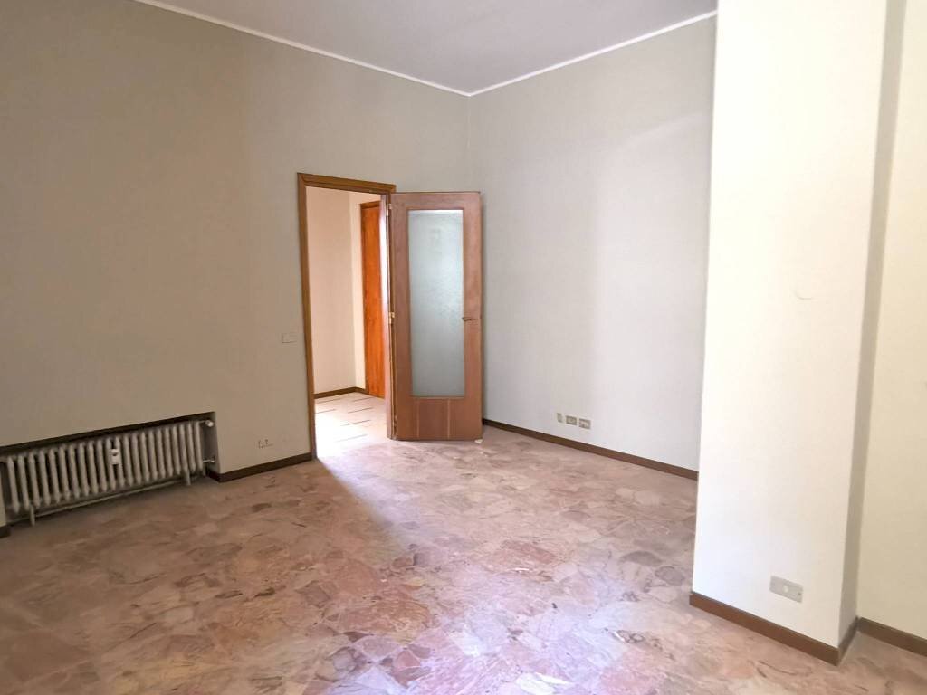 Cucina - Three-room apartment via 20 Settembre, 45, Cuneo (neighborhood Centro) - photo 2