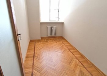 Studio - Three-room apartment via 20 Settembre, 45, Cuneo (neighborhood Centro) - photo 6