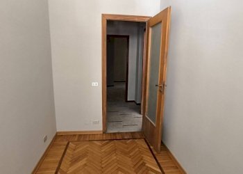 Camera da letto - Three-room apartment via 20 Settembre, 45, Cuneo (neighborhood Centro) - photo 7