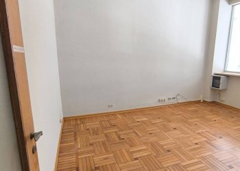 Camera da letto - Three-room apartment via 20 Settembre, 45, Cuneo (neighborhood Centro) - photo 8