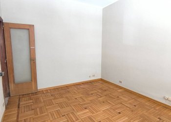 Camera da letto - Three-room apartment via 20 Settembre, 45, Cuneo (neighborhood Centro) - photo 13