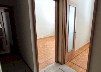 Corridoio - Three-room apartment via 20 Settembre, 45, Cuneo (neighborhood Centro) - photo 18