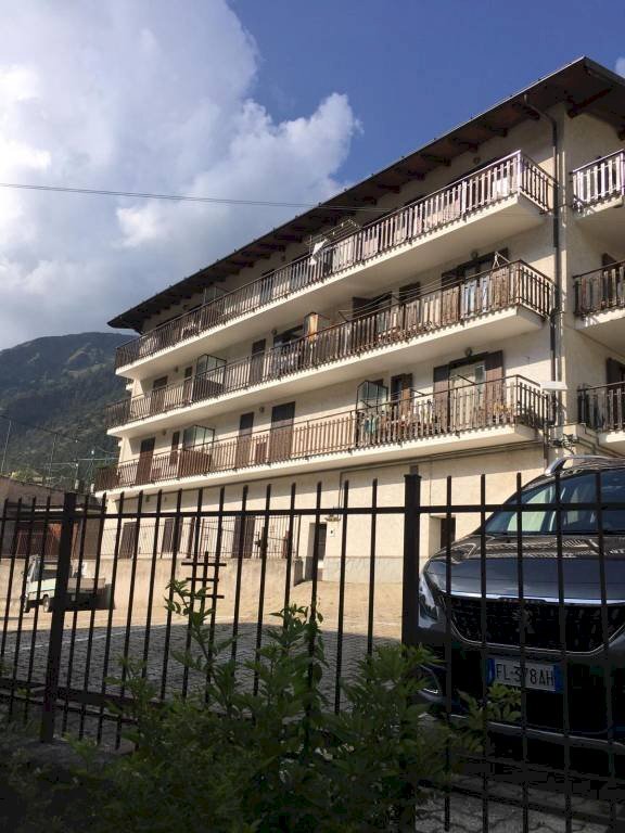 Facciata - Bilocale via Umberto I, Fenestrelle - foto 2
