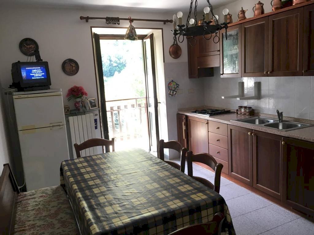 Cucina - Bilocale via Umberto I, Fenestrelle - foto 3