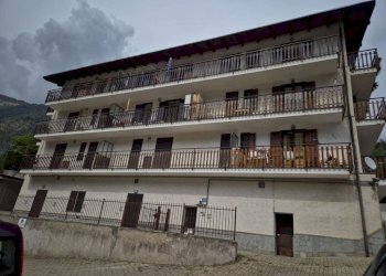 Facciata - Bilocale via Umberto I, Fenestrelle - foto 1