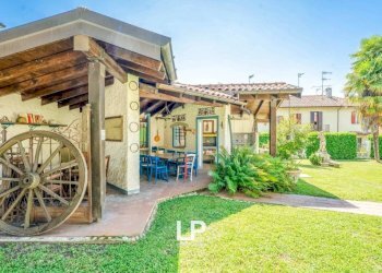 Giardino - Villa via Filippo Turati, 8, Castelletto Sopra Ticino - foto 18