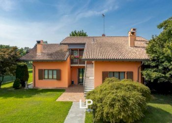 Giardino - Villa via Beati, n 95, Castelletto Sopra Ticino - foto 6