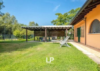 Giardino - Villa via Beati, n 95, Castelletto Sopra Ticino - foto 9