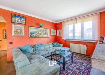 Salone - Villa via Beati, n 95, Castelletto Sopra Ticino - foto 14