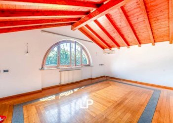 Camera da letto - Villa via Beati, n 95, Castelletto Sopra Ticino - foto 27