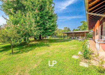 Giardino - Villa via Beati, n 95, Castelletto Sopra Ticino - foto 33