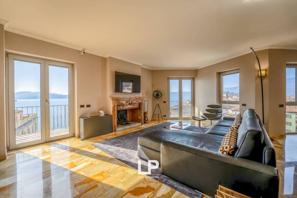 Salone - Attico corso Lorenzo Cobianchi, 11, Verbania - foto 1